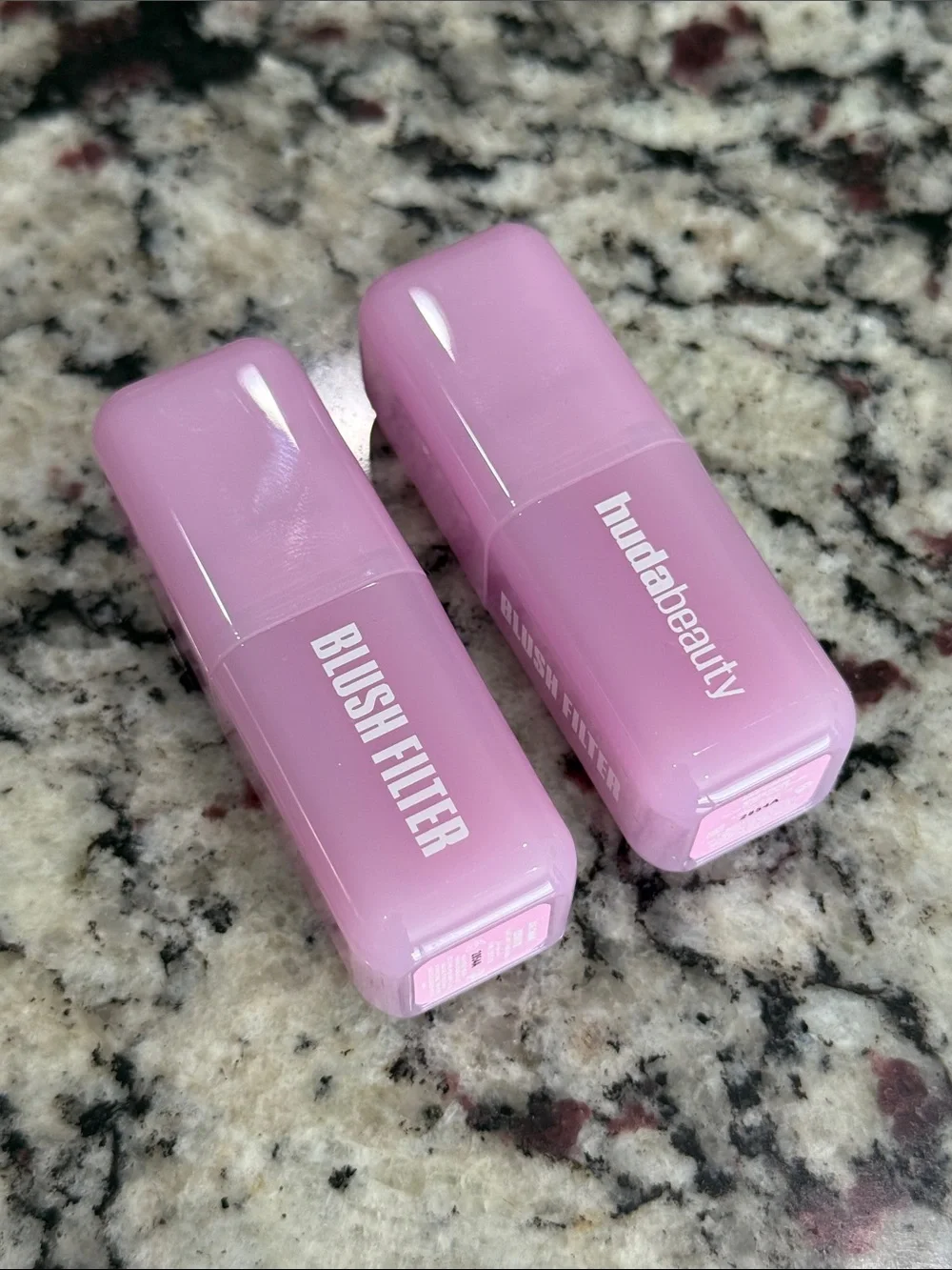 DUO HUDA BEAUTY Ube Cream DUO FULL SIZE! Blush Filter